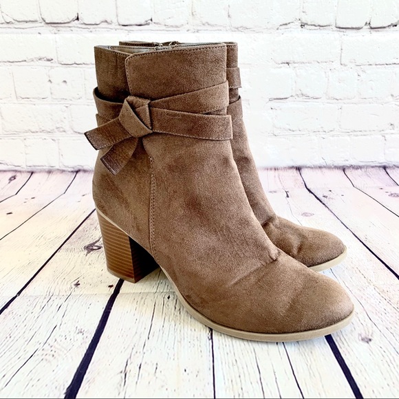 American Eagle Outfitters Shoes - American Eagle Brown Boots Size 9.5